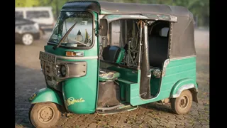 ‘You Come To Beg Here’: Bengaluru Auto Driver’s Questionable Quote Written On Vehicle Draws Mixed Reactions